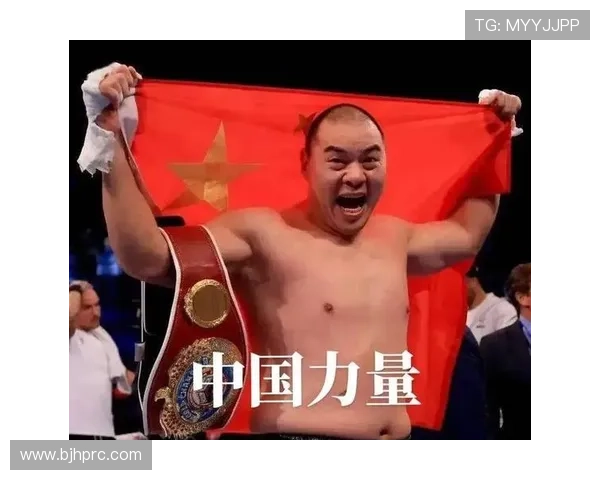 张志磊连喝个咖啡都像在奢侈品牌秀场晃悠，真是瞎想都不敢买的档次！